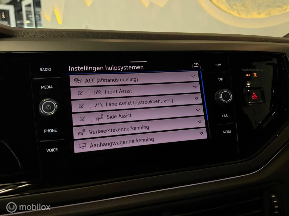 1.0 TSI 3x R-line Panorama/Keyless/Black style