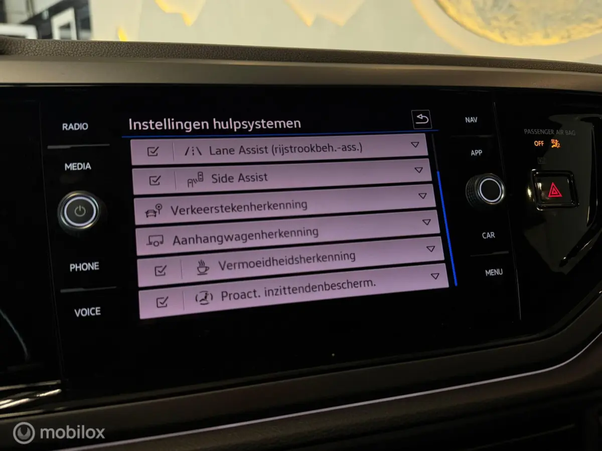 1.0 TSI 3x R-line Panorama/Keyless/Black style