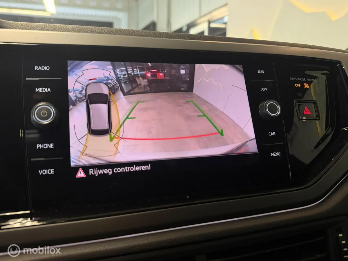 1.0 TSI 3x R-line Panorama/Keyless/Black style