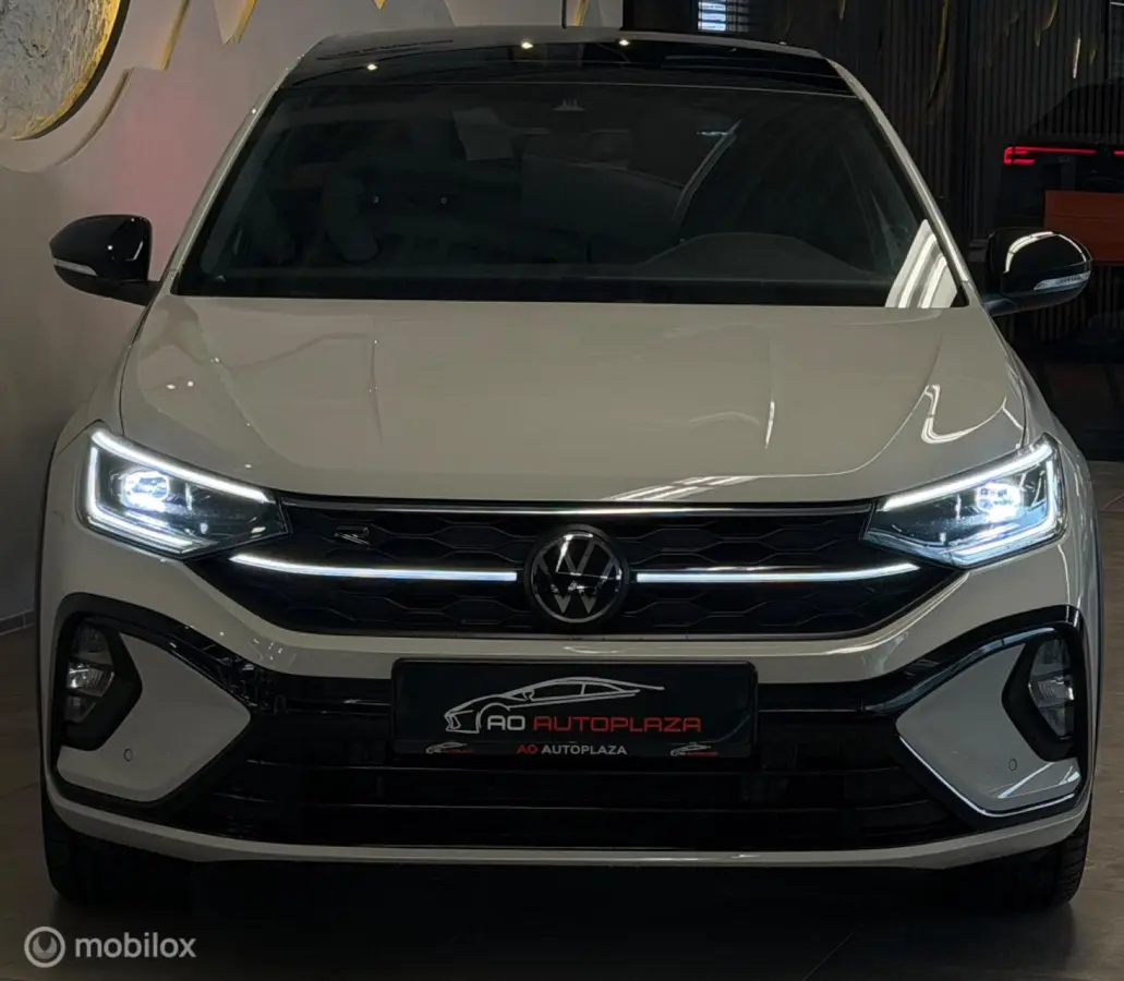 1.0 TSI 3x R-line Panorama/Keyless/Black style