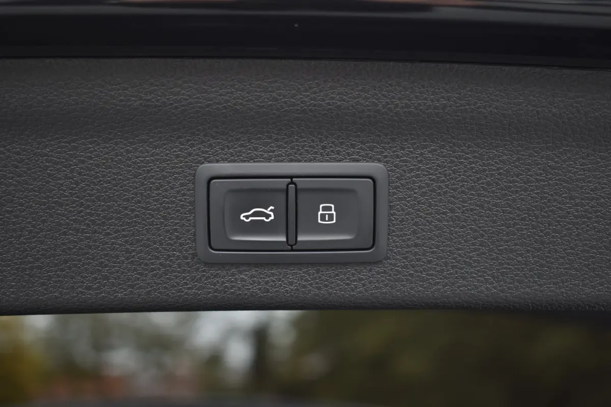 35TFSI 150PK S-TRONIC PRO LINE VIRTUAL/PDC/NAVI