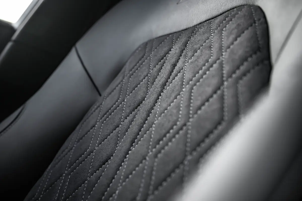 S edition, A5 (2025) | Adaptive cruise control | Aluminium optiek in het interieur | Audi smartphone interface