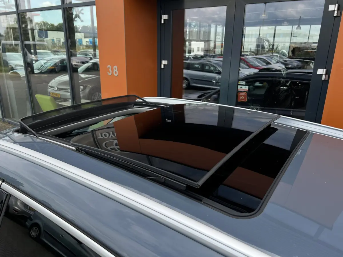 XDrive25e eDrive|Pano|Trekhaak|Sfeerverl.|HUD|Memory