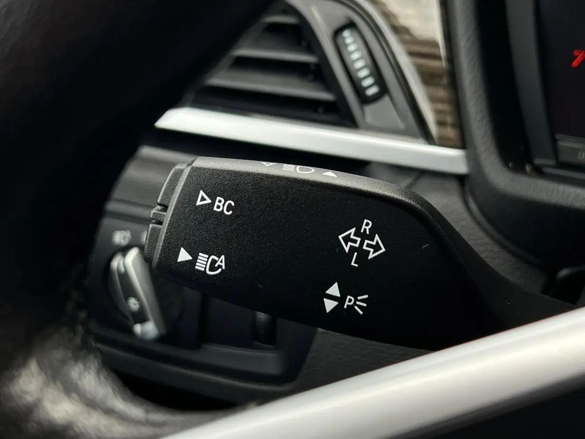 XDrive25e eDrive|Pano|Trekhaak|Sfeerverl.|HUD|Memory