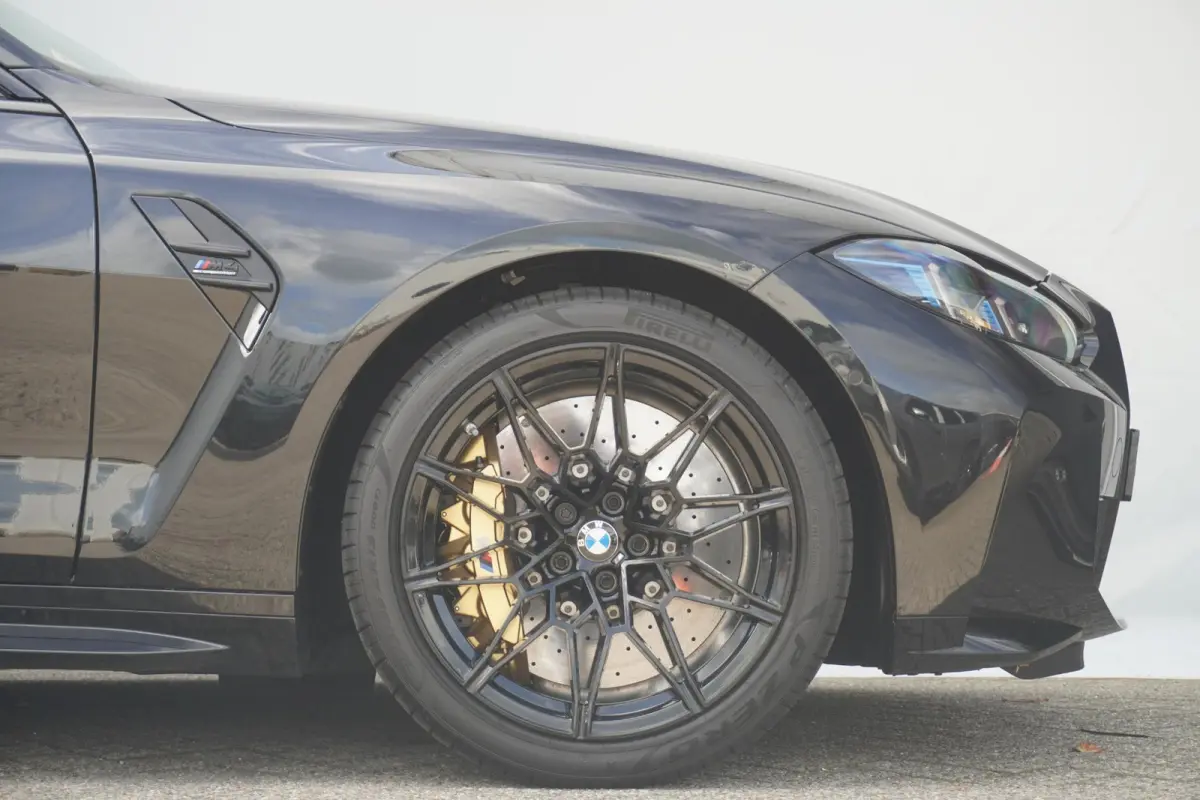 M4 Competition | M Carbon-keramische remmen | M Carbon Exterieur | M Carbon kuipstoelen | M Driver's Pack