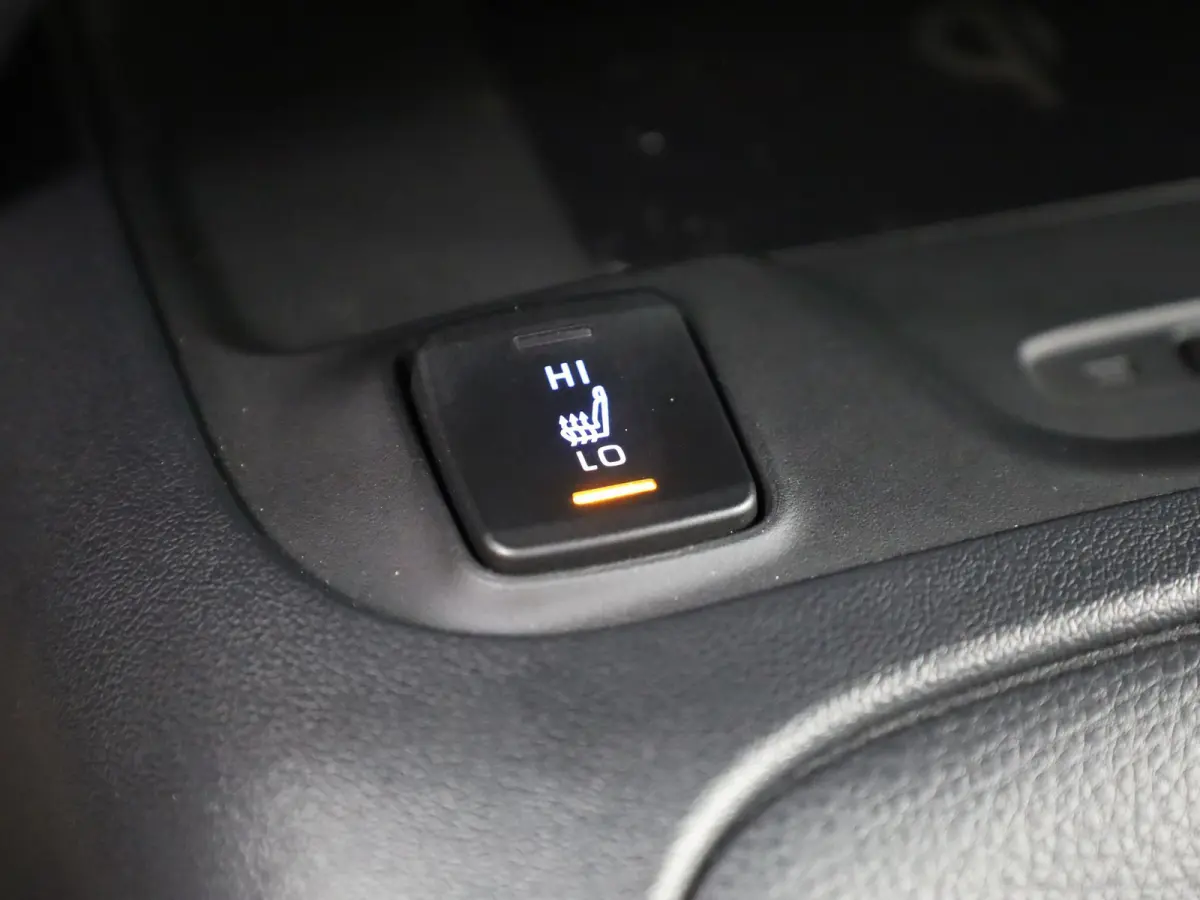 1.8 Hybrid Dynamic | Keyless | Trekhaak | Stuur & Stoel verwarming | Prijs Rijklaar!!
