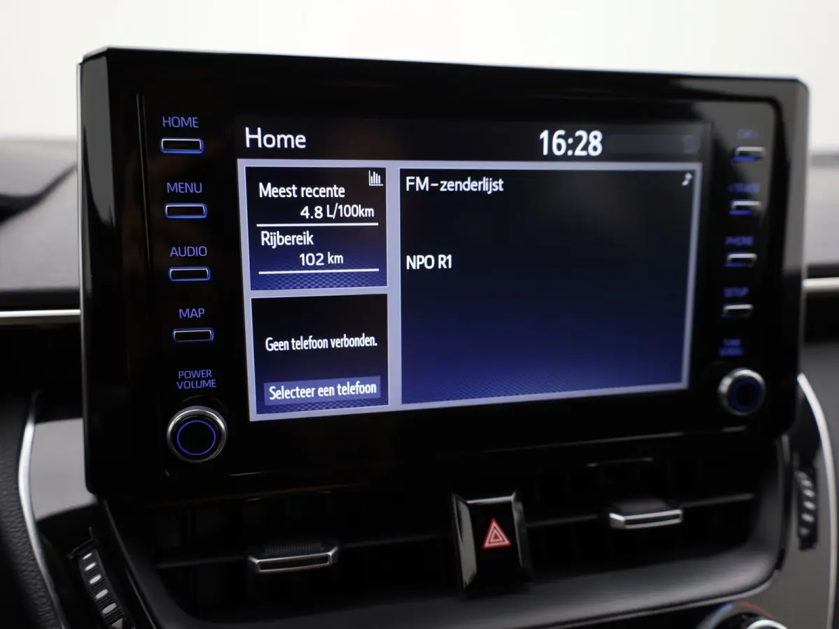 1.8 Hybrid Dynamic | Keyless | Trekhaak | Stuur & Stoel verwarming | Prijs Rijklaar!!