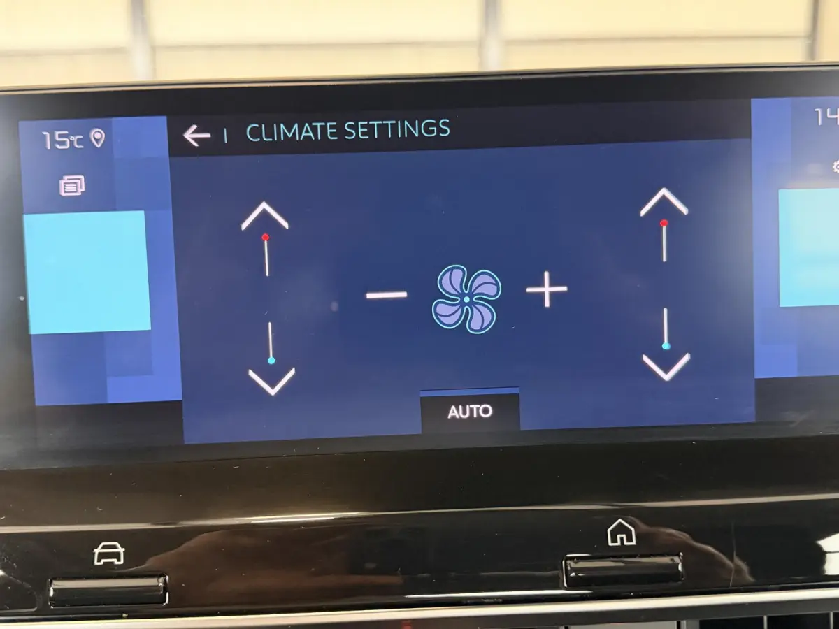 Live 50 kWh SOH 92,8% | Winterpakket | Head-Up | Keyless | 180° Camera | Dodehoek | 18” LM | 1e Eigenaar | Dealeronderhouden |
