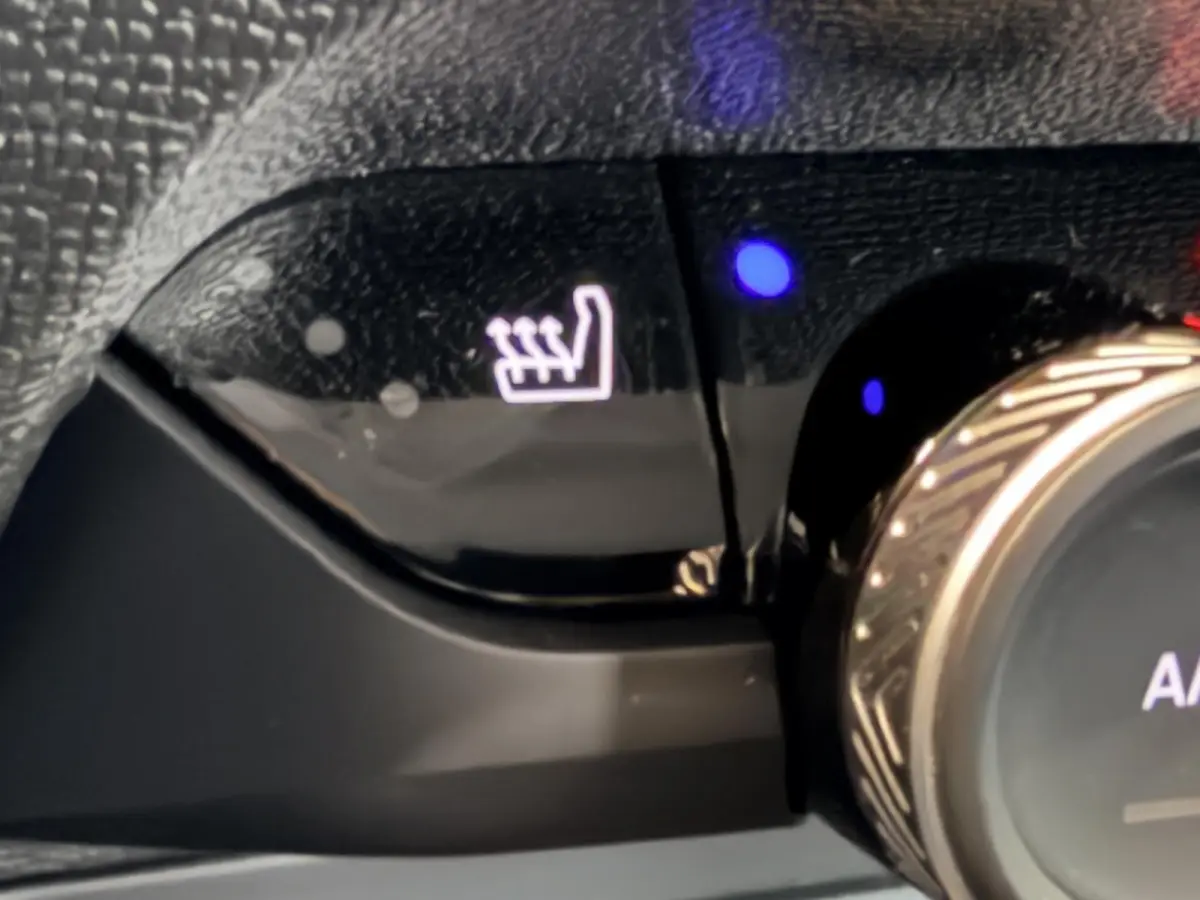 Live 50 kWh SOH 92,8% | Winterpakket | Head-Up | Keyless | 180° Camera | Dodehoek | 18” LM | 1e Eigenaar | Dealeronderhouden |