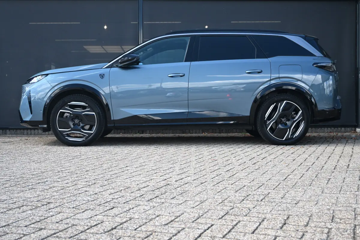 GT Avantage 73 kWh 7p | Schuif-/Kanteldak | Elektr. Stoelen | Stoel/Stuurverwarming | Navigatie | 360 Camera !