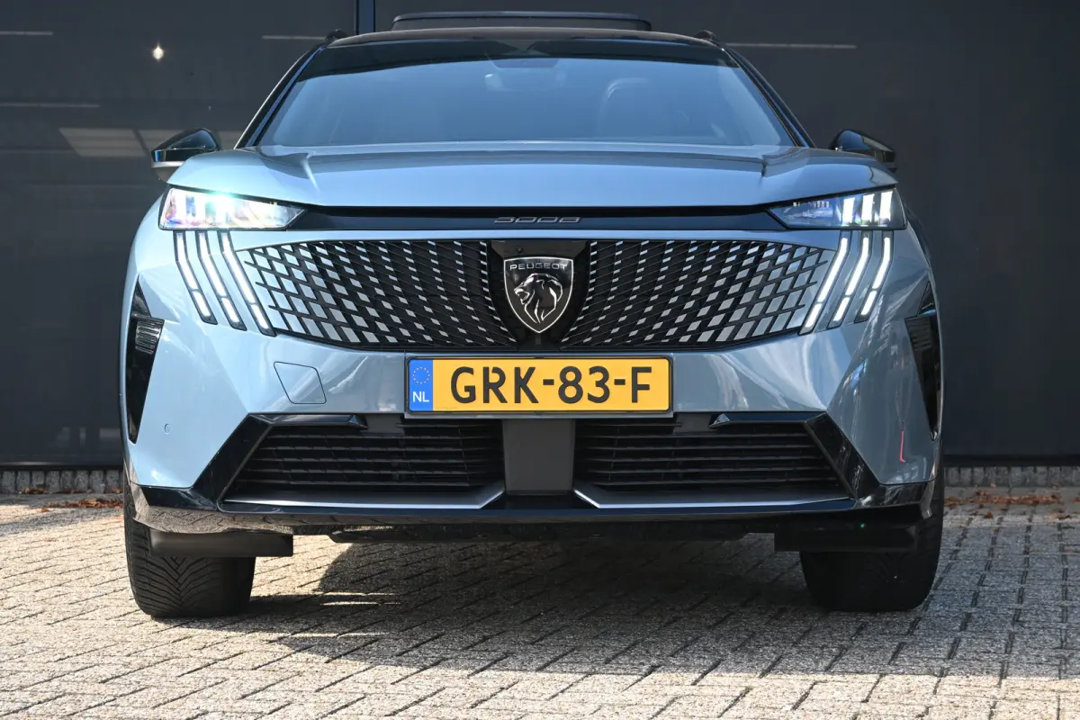 GT Avantage 73 kWh 7p 94,75%SOH! | Schuif-/Kanteldak | Elektr. Stoelen | Stoel/Stuurverwarming | Navigatie | 360 Camera !
