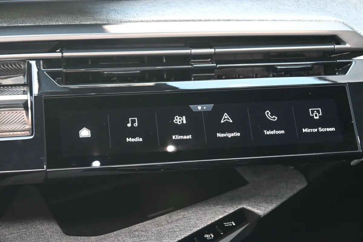 GT Avantage 73 kWh 7p | Schuif-/Kanteldak | Elektr. Stoelen | Stoel/Stuurverwarming | Navigatie | 360 Camera !