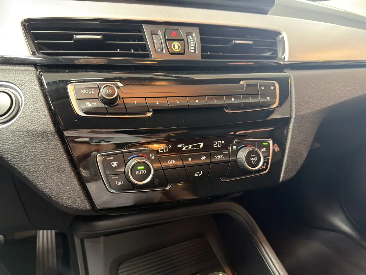 xDrive25e Executive CAMERA/NAVI/HEAD-UP