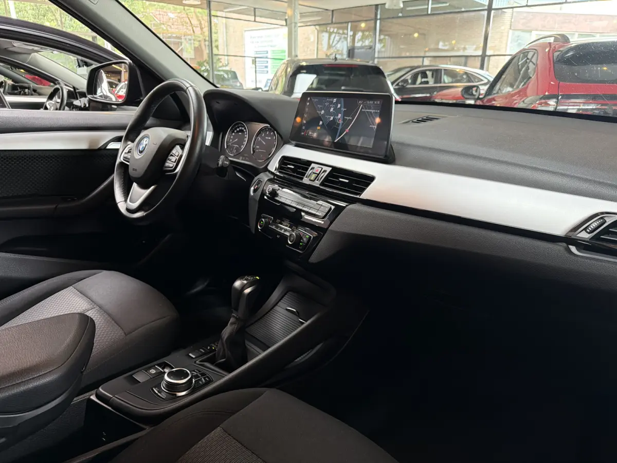 xDrive25e Executive CAMERA/NAVI/HEAD-UP