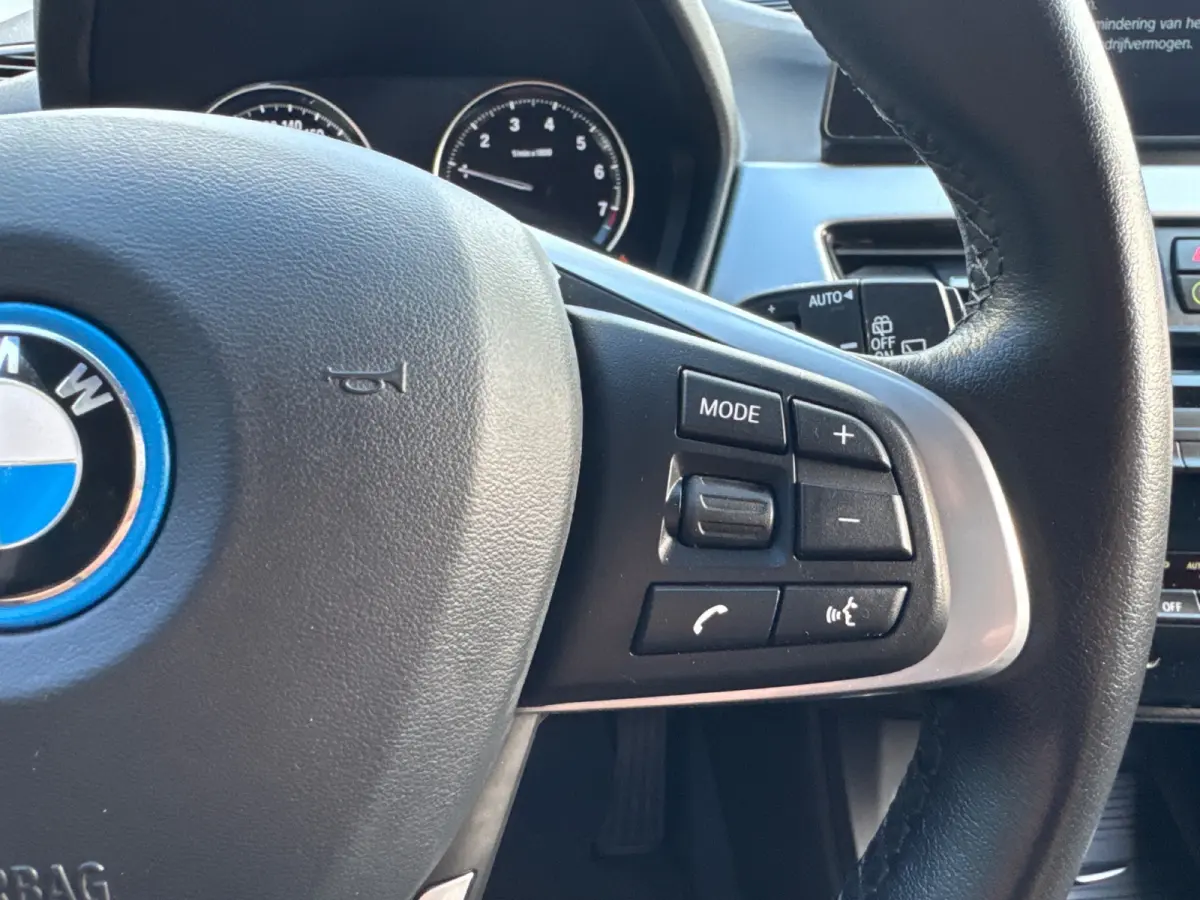 xDrive25e Executive CAMERA/NAVI/HEAD-UP