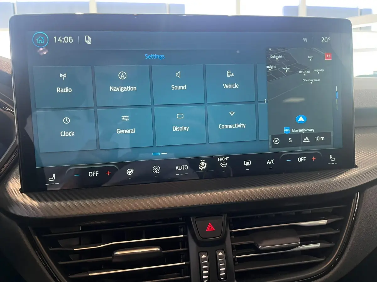 2.5 PHEV ST-Line | €7450,- Voordeel! | BLIS | Draadloos Carplay | Stoel/Voorruit/Stuurwielverwarming | All Weather Banden! |