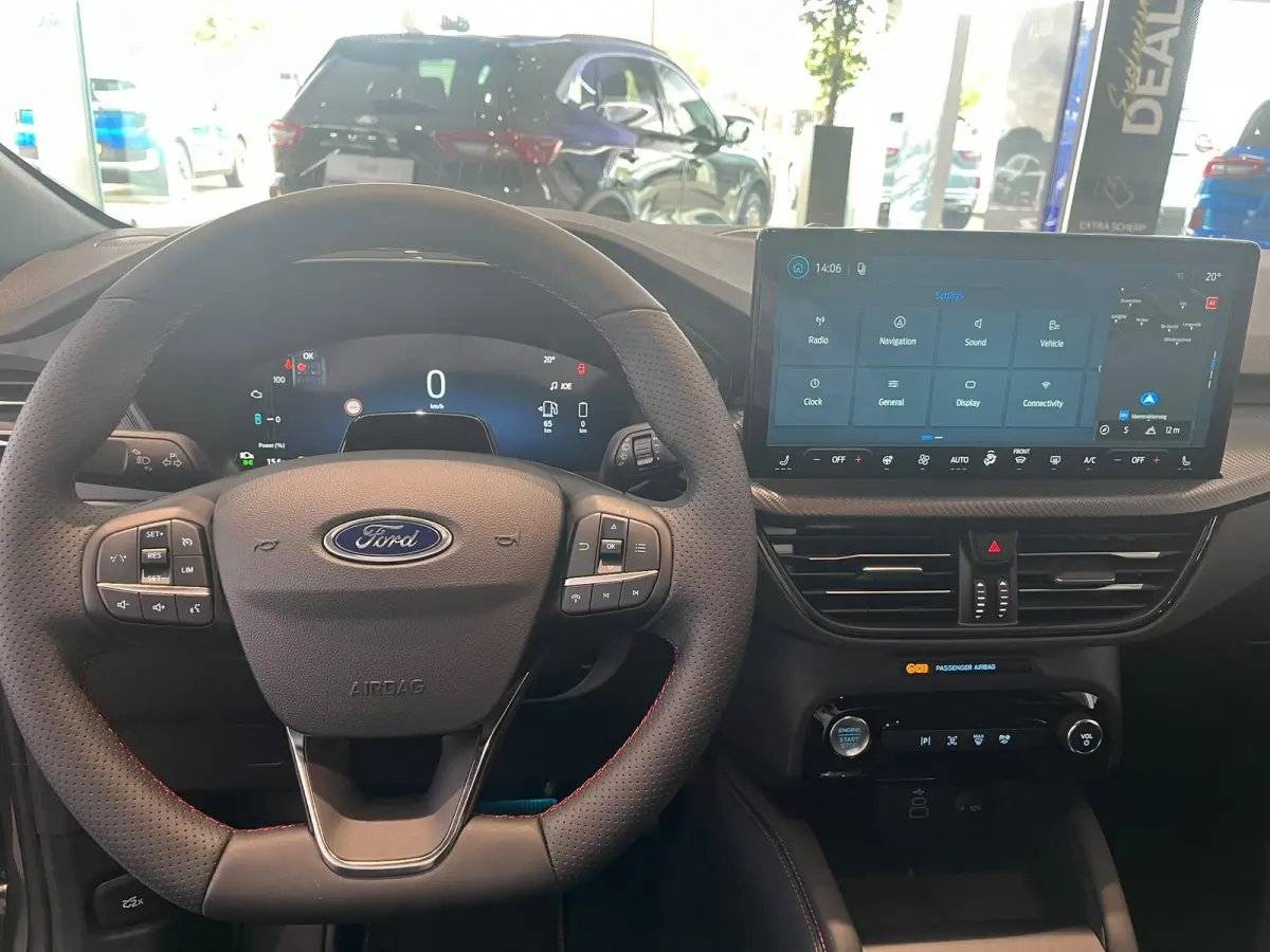 2.5 PHEV ST-Line | €7450,- Voordeel! | BLIS | Draadloos Carplay | Stoel/Voorruit/Stuurwielverwarming | All Weather Banden! |