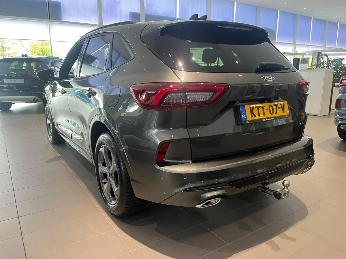 2.5 PHEV ST-Line | €7450,- Voordeel! | BLIS | Draadloos Carplay | Stoel/Voorruit/Stuurwielverwarming | All Weather Banden! |