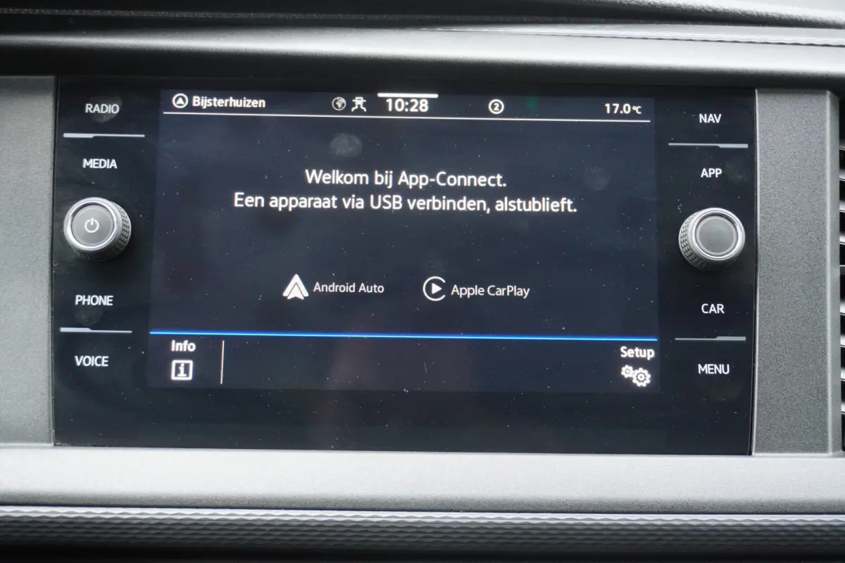 150pk L2H1 Apple Carplay Parkeersensoren Navigatie Achterdeuren Cruise control 3-Zits