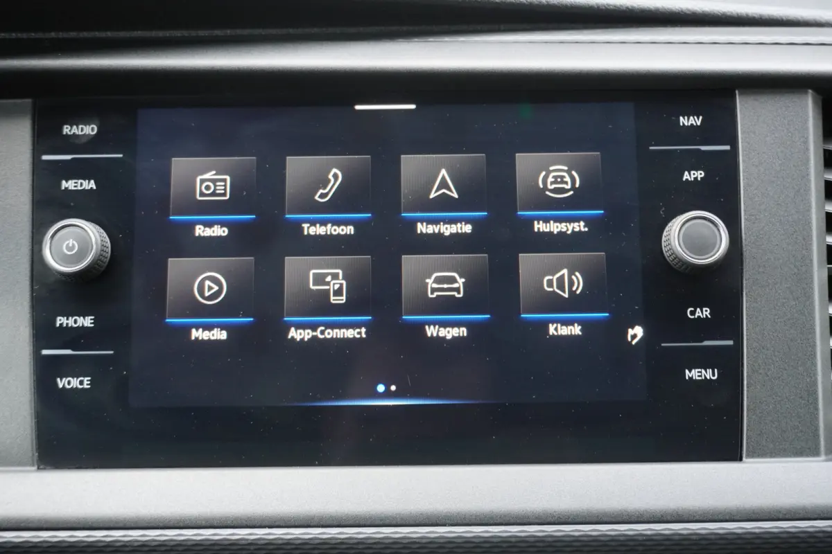 150pk L2H1 Apple Carplay Parkeersensoren Navigatie Achterdeuren Cruise control 3-Zits