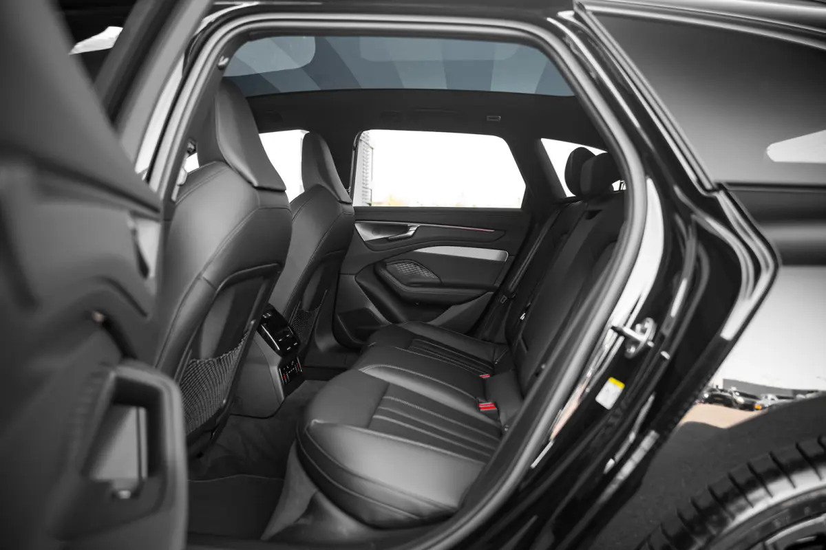 S edition | Adaptive cruise control | Airconditioning 4-zones | Audi sound system