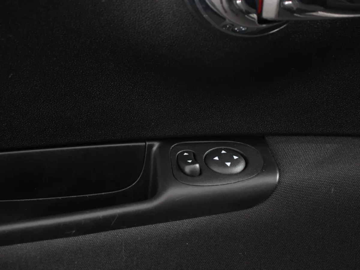 1.0 Hybrid Bellavita Navigatie  Climate Control  Apple Carplay/Android Auto  Dab Digitale Cockpit Parkeer sensoren