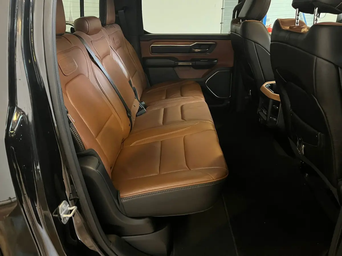 1500 5.7 V8 4x4 Crew Cab Longhorn|NAP|HUD|PANO|LUCHTVERING|