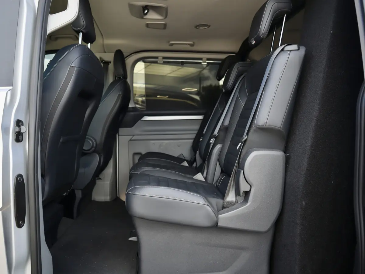 2.0 TDCI 170PK AUTOMAAT TOURNEO DUBBELE CABINE LUXE