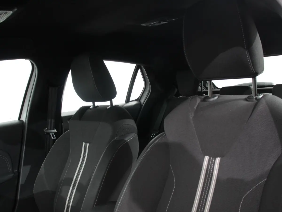 1.2 Turbo 100pk Automaat GS Navigatie Apple Carplay/Android Auto Digitale Cockpit Camera Parkeer sensoren Airco