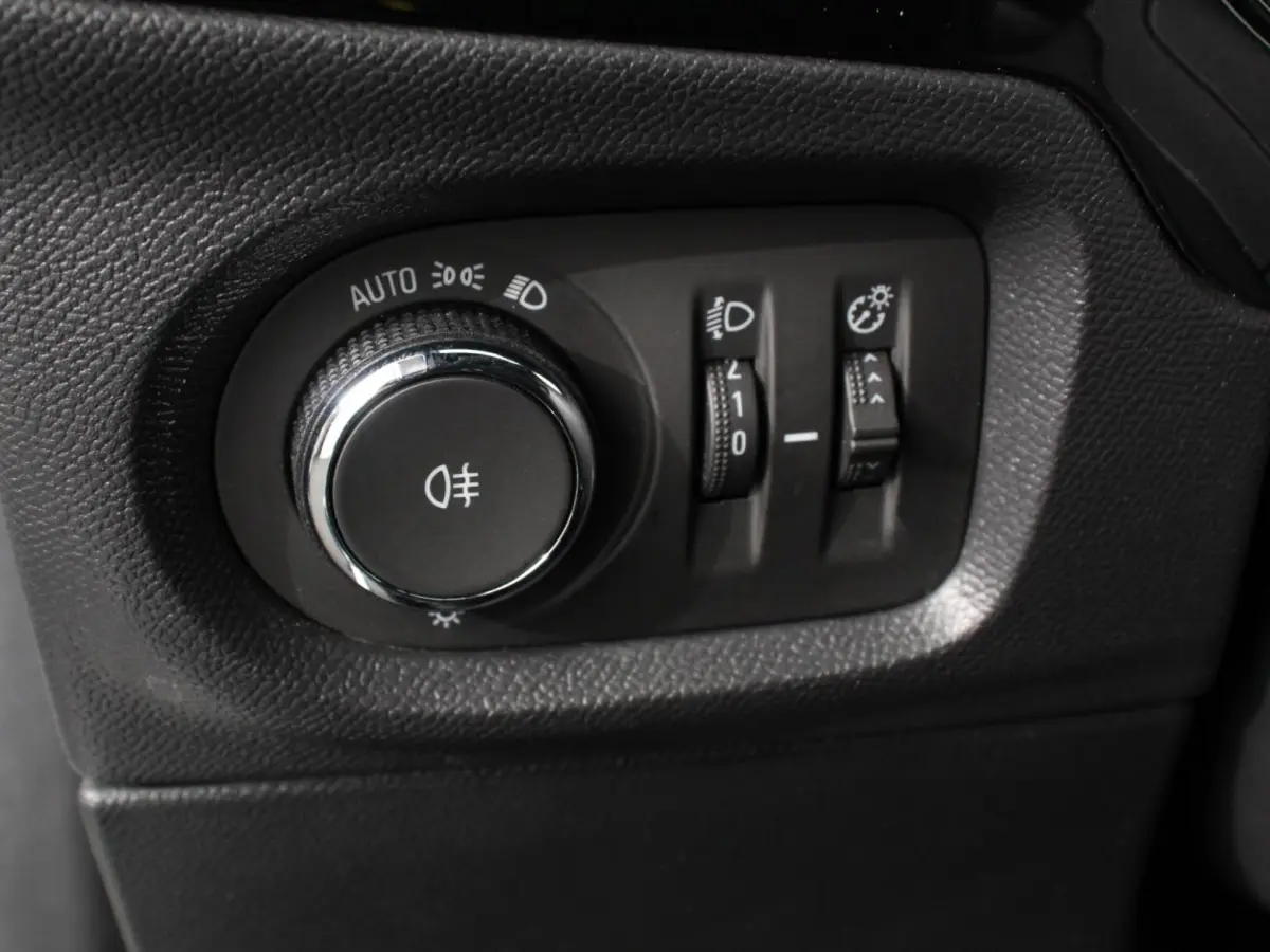 1.2 Turbo 100pk Automaat GS Navigatie Apple Carplay/Android Auto Digitale Cockpit Camera Parkeer sensoren Airco