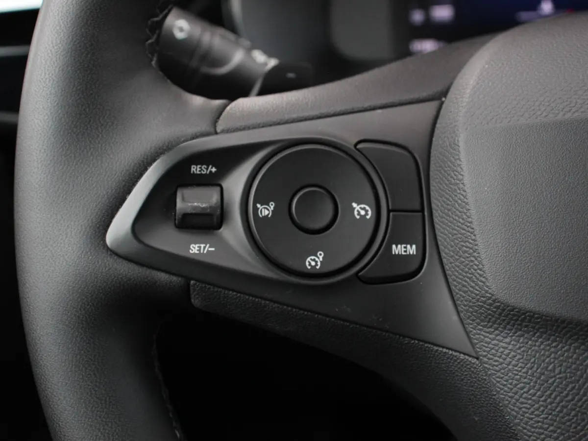 1.2 Turbo 100pk Automaat GS Navigatie Apple Carplay/Android Auto Digitale Cockpit Camera Parkeer sensoren Airco