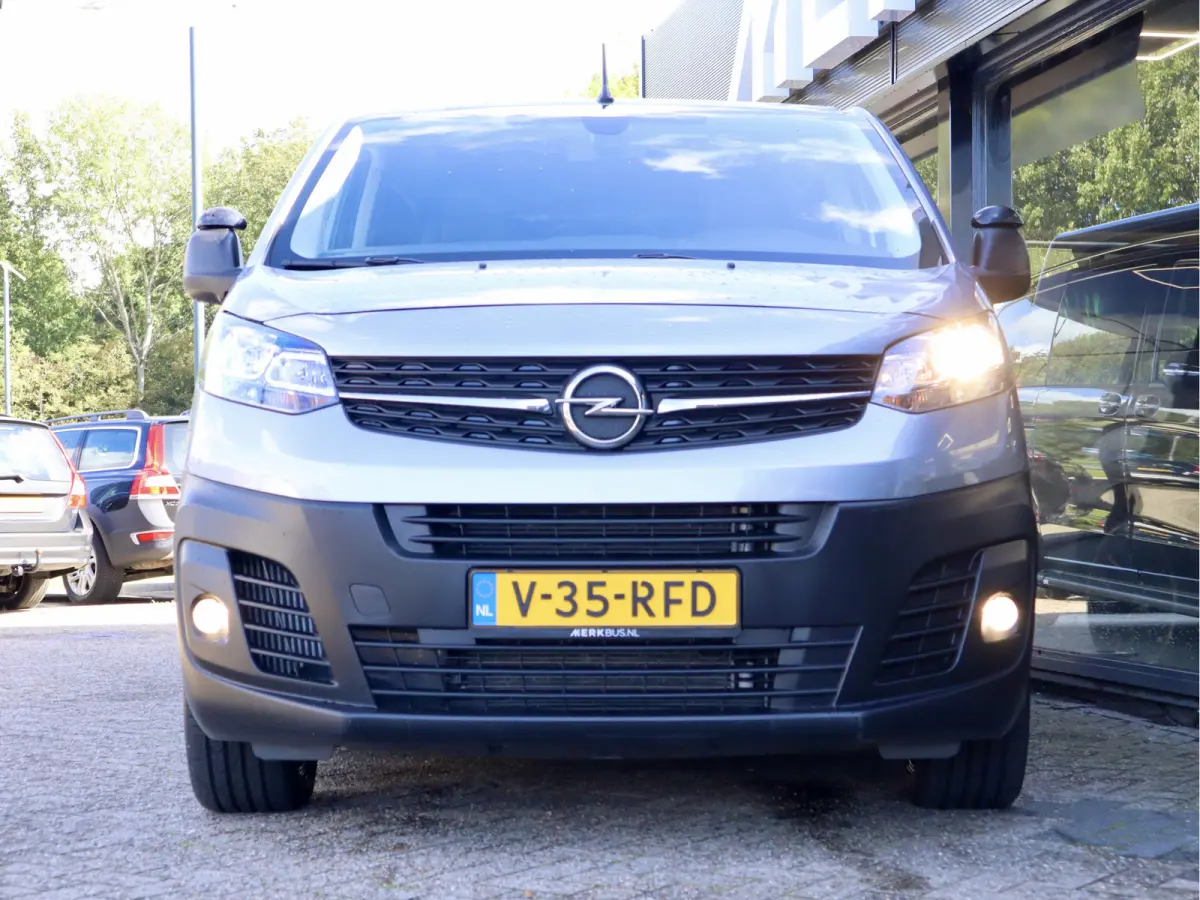 2.0 HDI LANG LUXE DUBBELE CABINE MARGE-BTW VRIJ