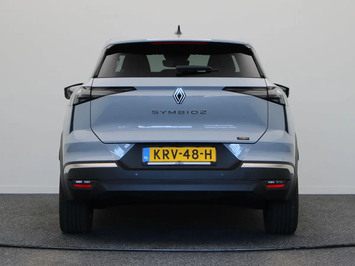1.8 E-Tech full hybrid 160 techno | Achteruitrijcamera | Adaptieve Cruise Control | Parkeersensoren voor en achter | Google Maps Navigatie |