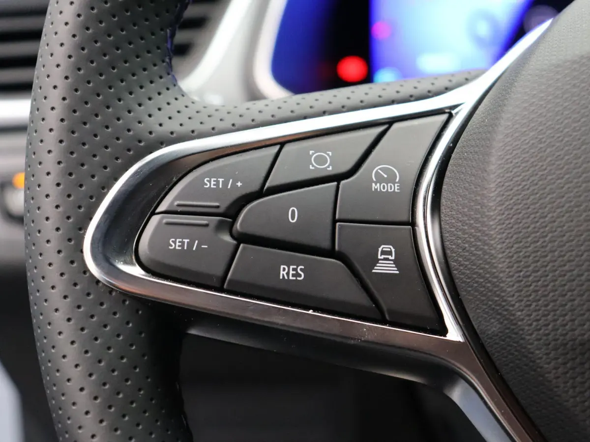1.8 E-Tech full hybrid 160 techno | Achteruitrijcamera | Adaptieve Cruise Control | Parkeersensoren voor en achter | Google Maps Navigatie |