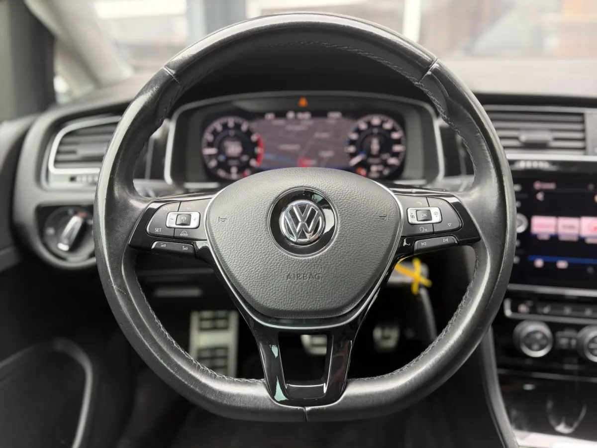 1.0 TSI Comfortline Business 110pk DSG | Virtual Cockpit | Apple Carplay/Android Auto | Cruise control adaptief | Dab | LED koplampen | Navigatiesysteem full map | Voorstoelen verwarmd | Per