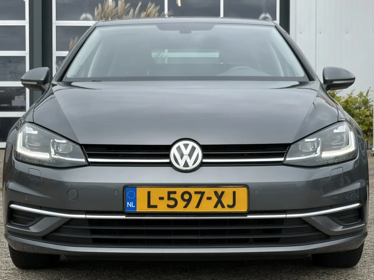 1.0 TSI Comfortline Business 110pk DSG | Virtual Cockpit | Apple Carplay/Android Auto | Cruise control adaptief | Dab | LED koplampen | Navigatiesysteem full map | Voorstoelen verwarmd | Per