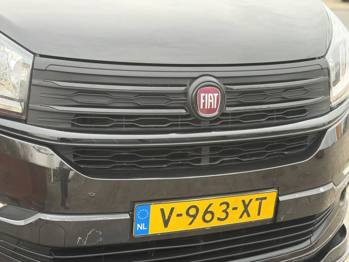 1.6 MJ EcoJet L2H1 SX 125pk | Dubbele Cabine | Koppejan Edition | Achteruitrijcamera | Bluetooth | Dab | Navigatiesysteem full map | Parkeersensor achter | Trekhaak | Zeer compleet!