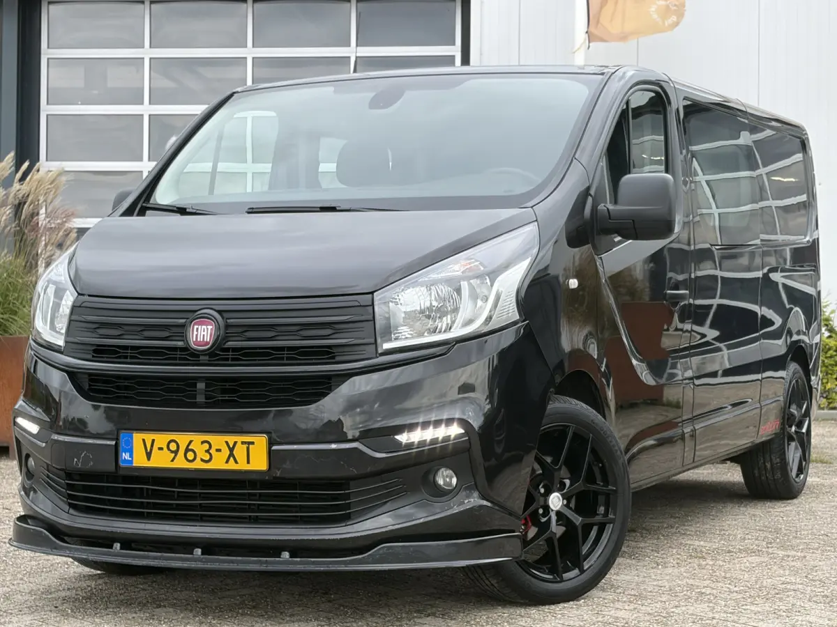 1.6 MJ EcoJet L2H1 SX 125pk | Dubbele Cabine | Koppejan Edition | Achteruitrijcamera | Bluetooth | Dab | Navigatiesysteem full map | Parkeersensor achter | Trekhaak | Zeer compleet!