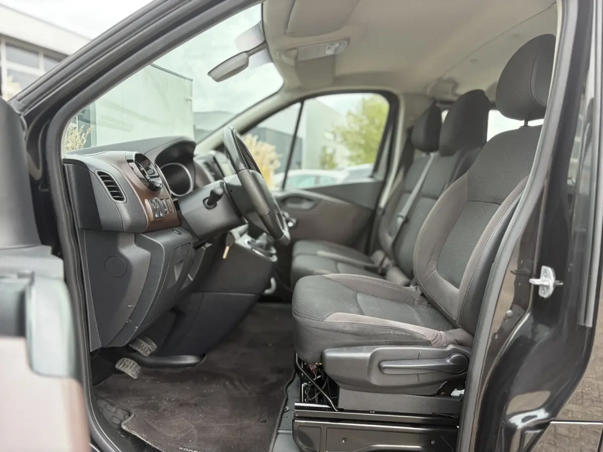 1.6 MJ EcoJet L2H1 SX 125pk | Dubbele Cabine | Koppejan Edition | Achteruitrijcamera | Bluetooth | Dab | Navigatiesysteem full map | Parkeersensor achter | Trekhaak | Zeer compleet!