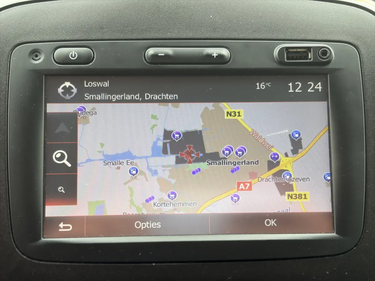 1.6 MJ EcoJet L2H1 SX 125pk | Dubbele Cabine | Koppejan Edition | Achteruitrijcamera | Bluetooth | Dab | Navigatiesysteem full map | Parkeersensor achter | Trekhaak | Zeer compleet!