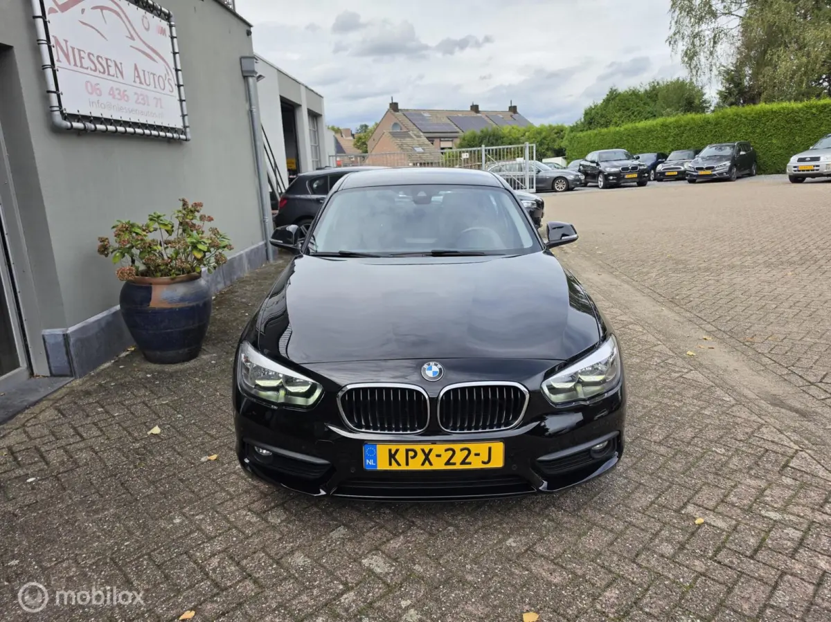 F20 lci 116i executive Navi/LED/Historie