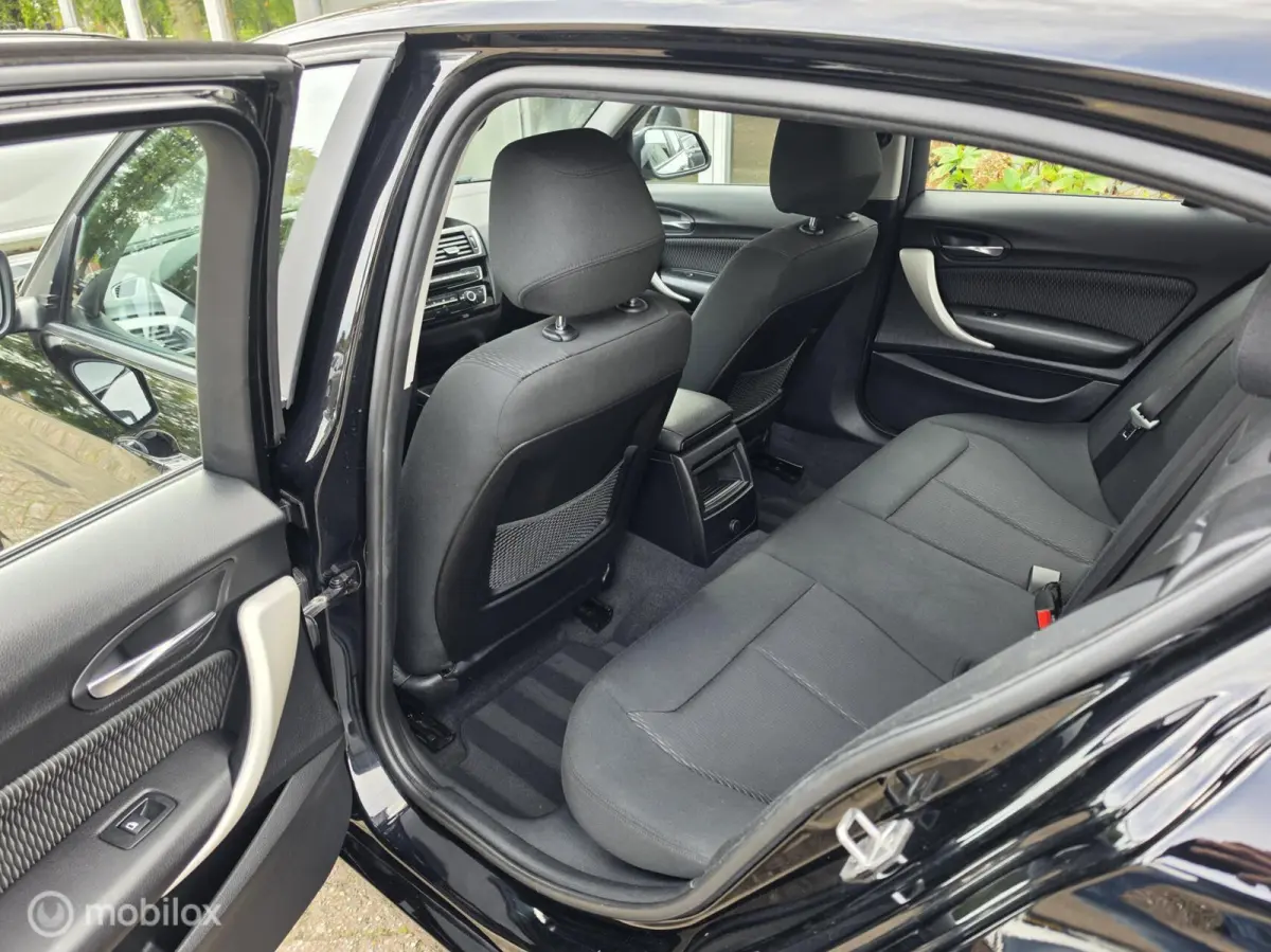 F20 lci 116i executive Navi/LED/Historie