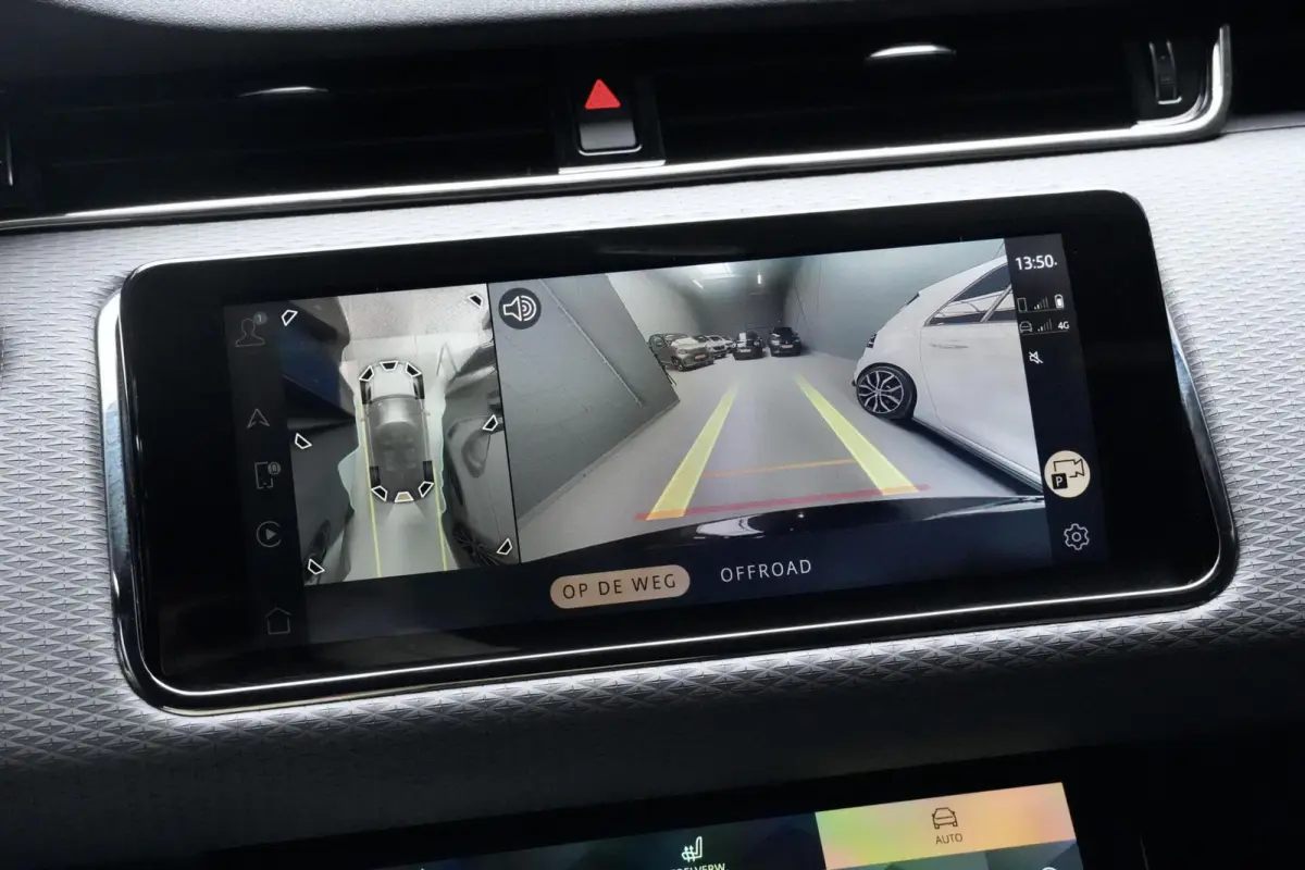 1.5 P300e AWD R-Dynamic HSE | SOH 93,6% | Pano-dak | Virtual | 360 Camera | Stuur/Stoelverwarming | Led |