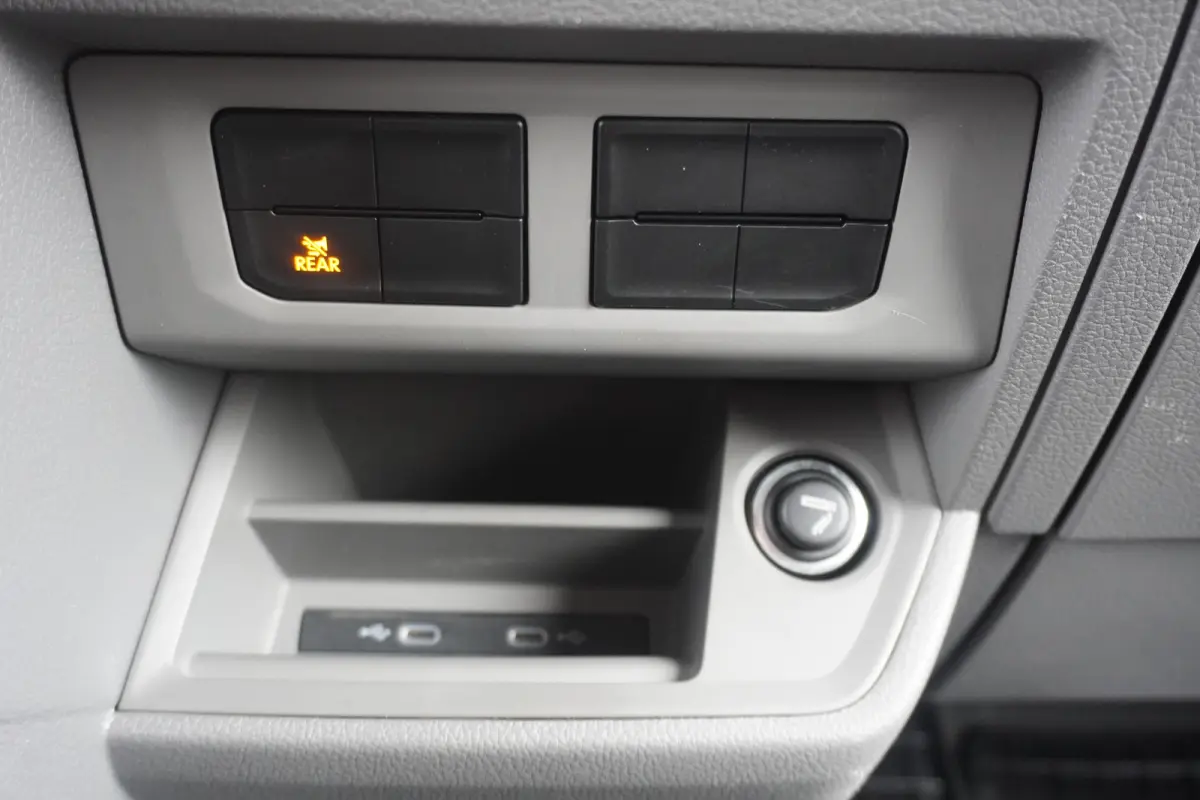 180pk Automaat L3H3/L2H2 LED Navigatie Apple Carplay Trekhaak Camera Parkeersensoren 3-Zits