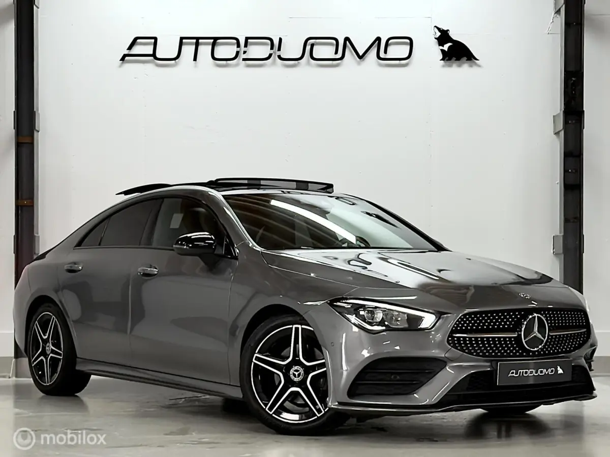 180 AMG | Pano | Stoelverwarming | Sfeer | Night | 18" | LED HP | NAP | Camera | Leer | Verkeerslichtweergave+ | Widescreen | DYNAMIC
