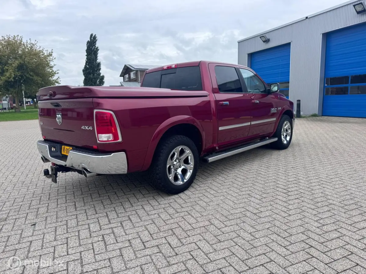 1500 5.7 V8 Crew Cab Laramie