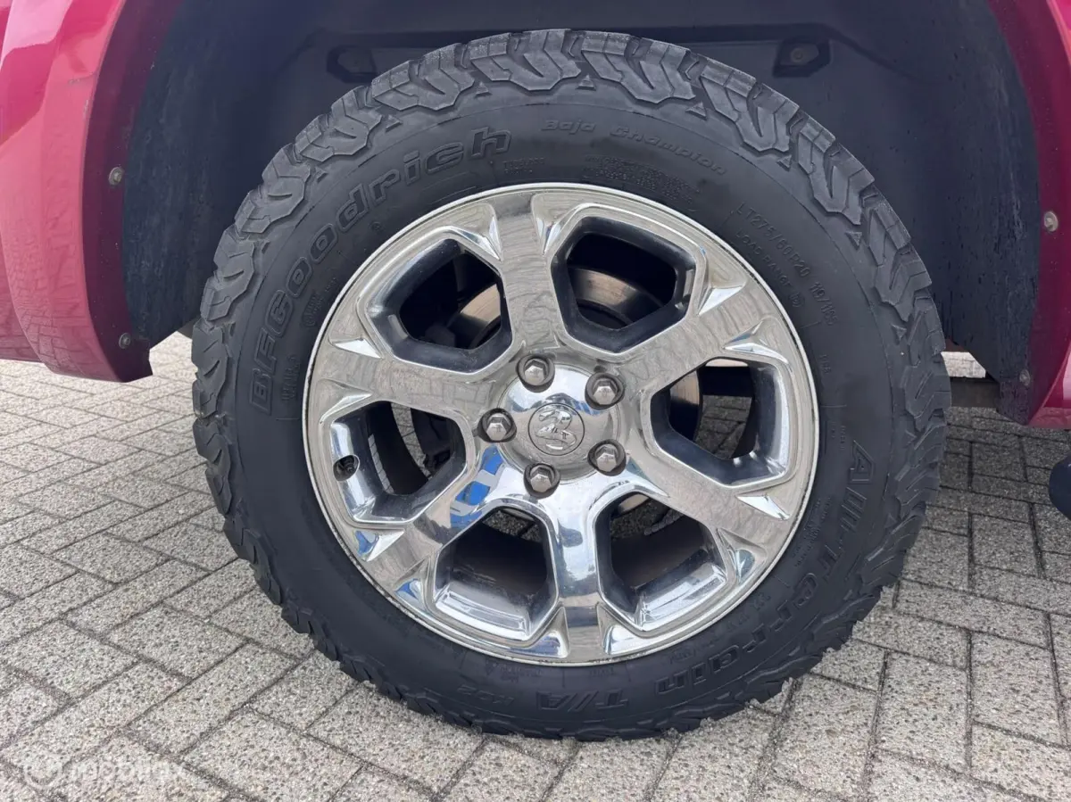 1500 5.7 V8 Crew Cab Laramie