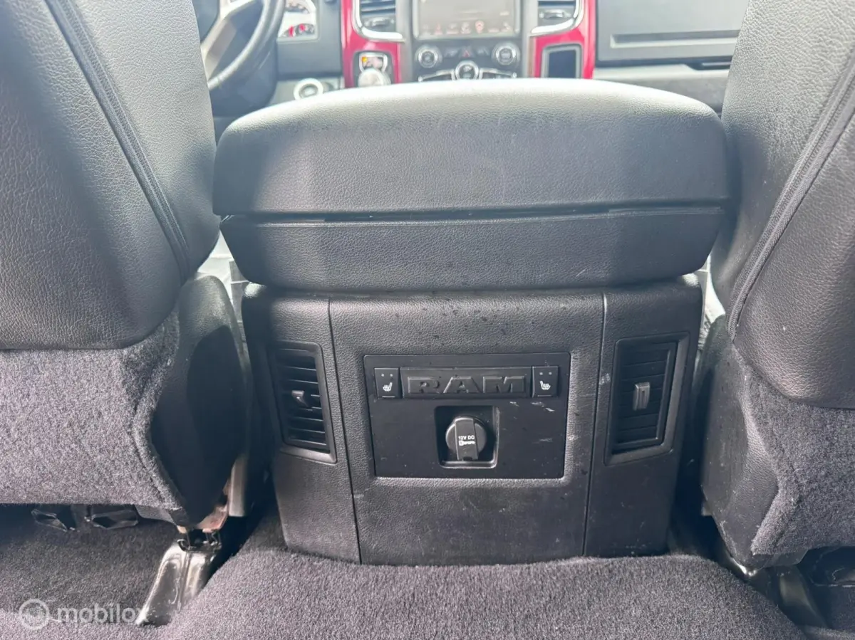 1500 5.7 V8 Crew Cab Laramie