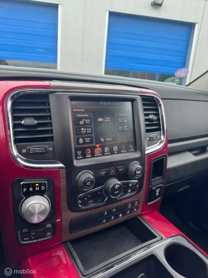 1500 5.7 V8 Crew Cab Laramie