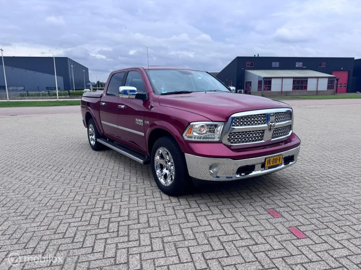 1500 5.7 V8 Crew Cab Laramie